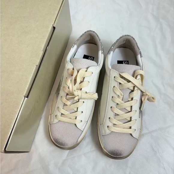 Golden Goose Superstar Sneakers - Picture 1 of 6